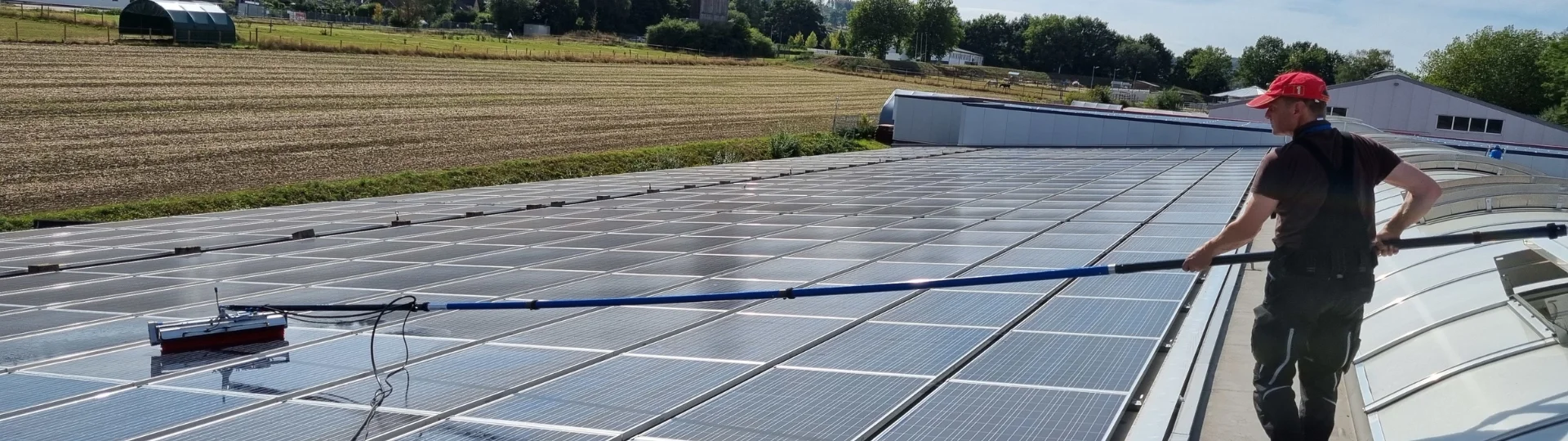 Reinigung PV Anlage: f&uuml;r volle Leistungsst&auml;rke